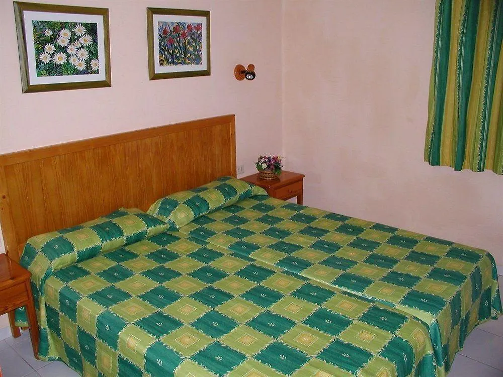 아파트 Playa Pocillos Apartamentos 푸에르토 델 카르멘