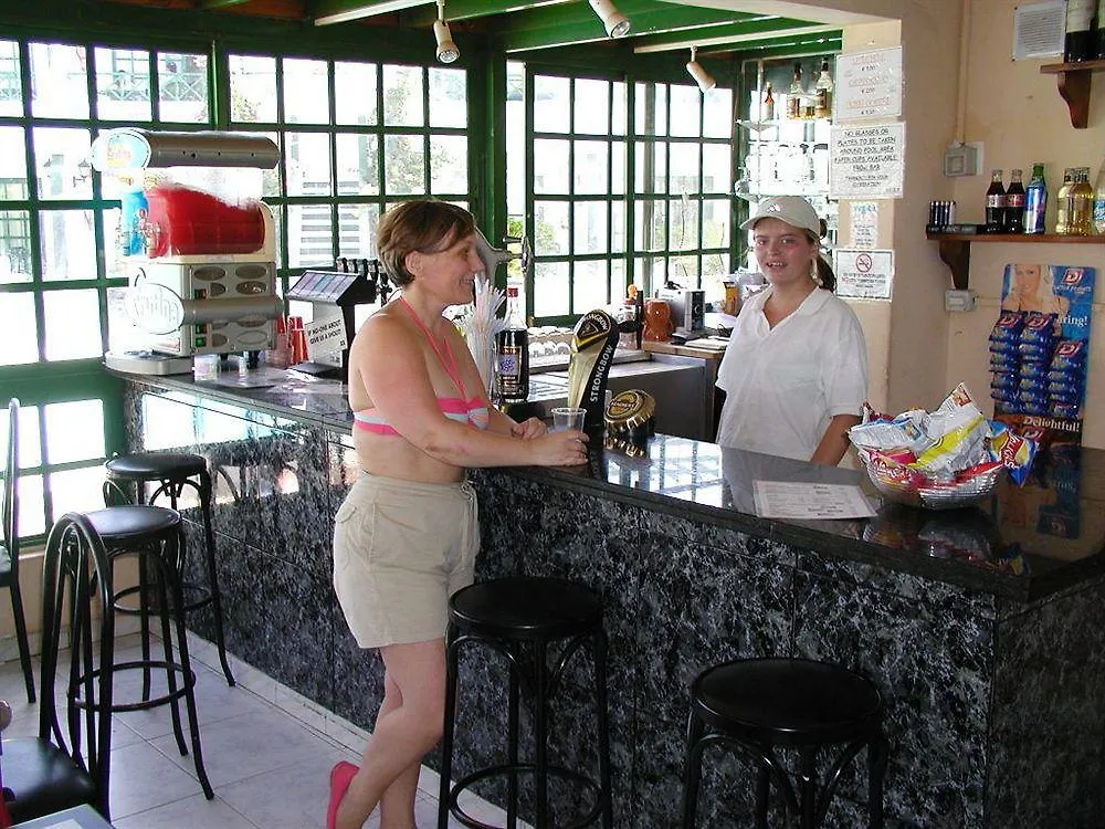 Playa Pocillos Apartamentos 푸에르토 델 카르멘