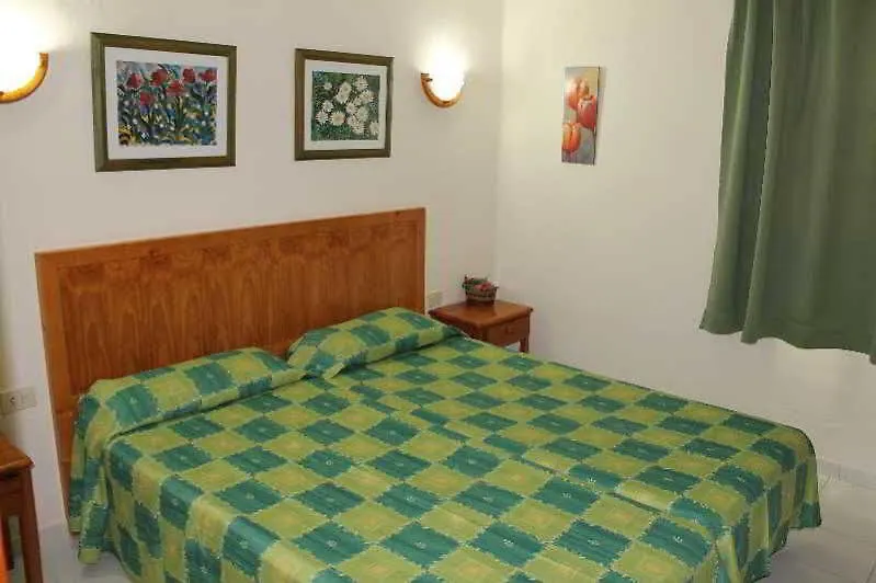 Playa Pocillos Apartamentos Puerto del Carmen  Spagna